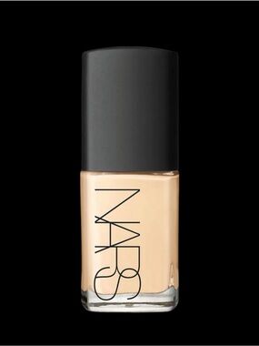 NARS Sheer Glow Foundation — Gobi L3 💋